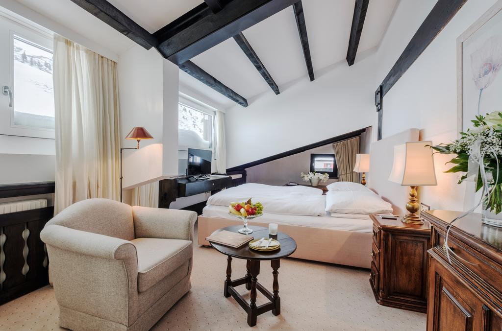 A-Rosa Collection Hotel Thurnher'S Alpenhof Zürs Екстериор снимка